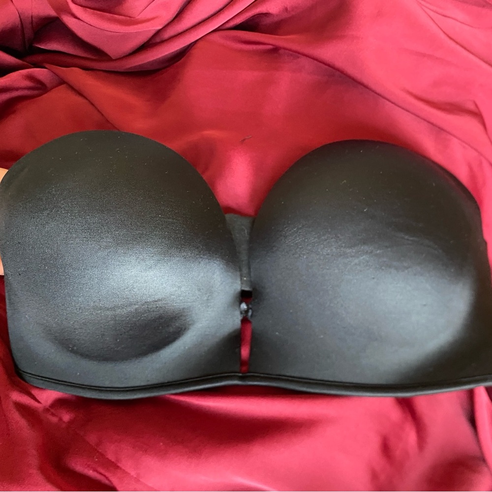 VS Strapless bombshell push-up Bra